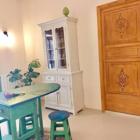 Exquiste With Outdoor Spaces Apartment *