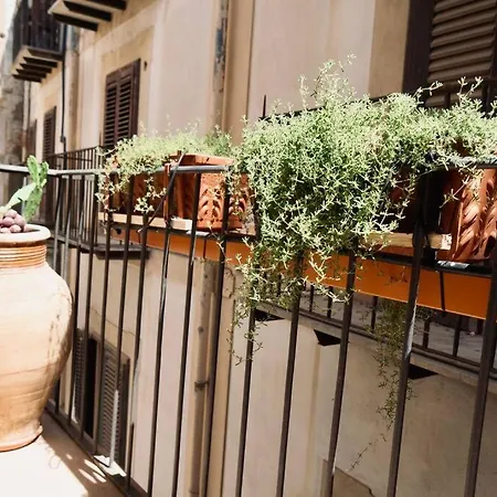 Exquiste With Outdoor Spaces Palermo